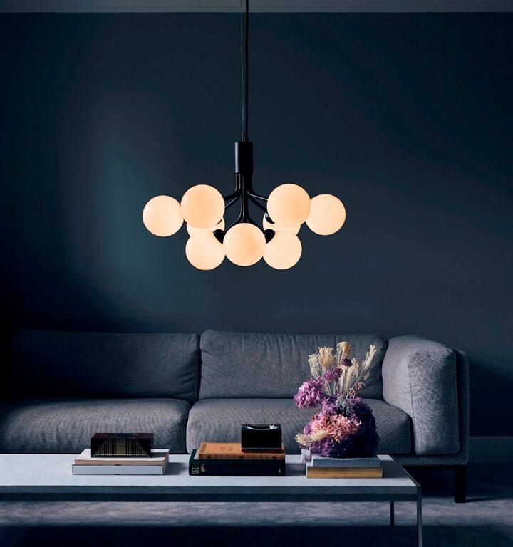 Apiales 9 lysekrone, satin sort/opal