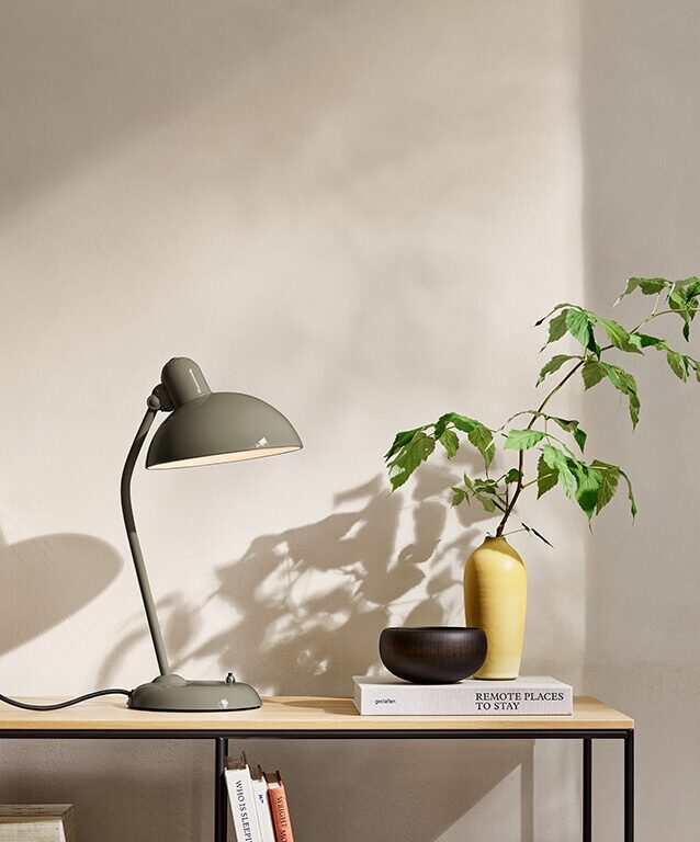 KAISER idell 6556-T bordlampe, olive green