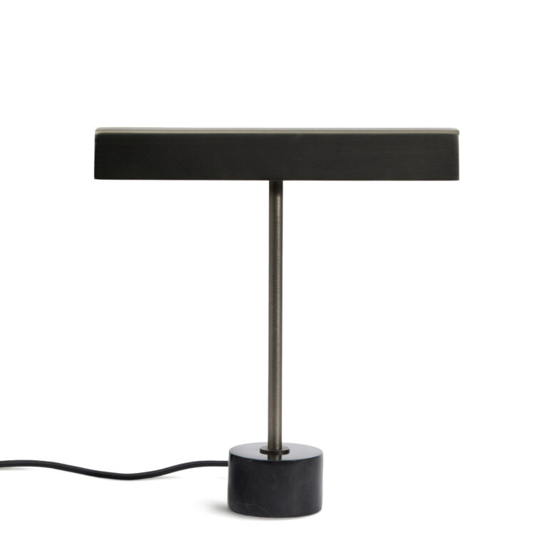 KAVE HOME Lynor bordlampe - børstet metal med sort marmorfod