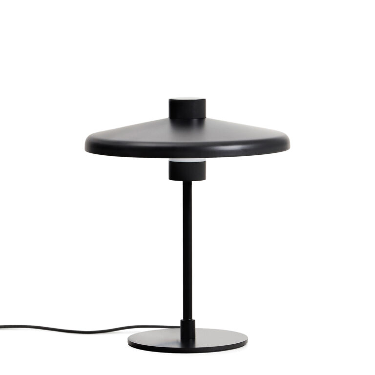 KAVE HOME Nuvira bordlampe - sort satin metal