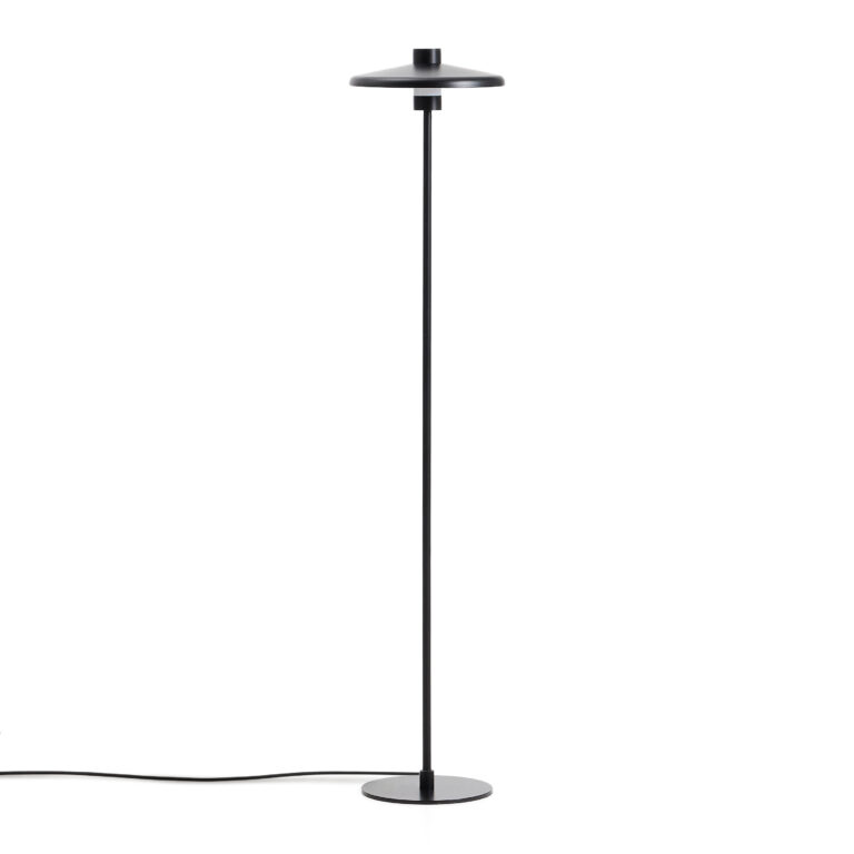 KAVE HOME Nuvira gulvlampe - sort satinmetal