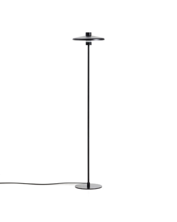 KAVE HOME Nuvira gulvlampe - sort satinmetal