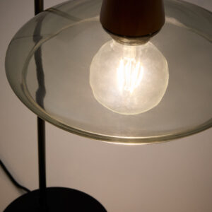 KAVE HOME Silex bordlampe med metalfod i grønt glas