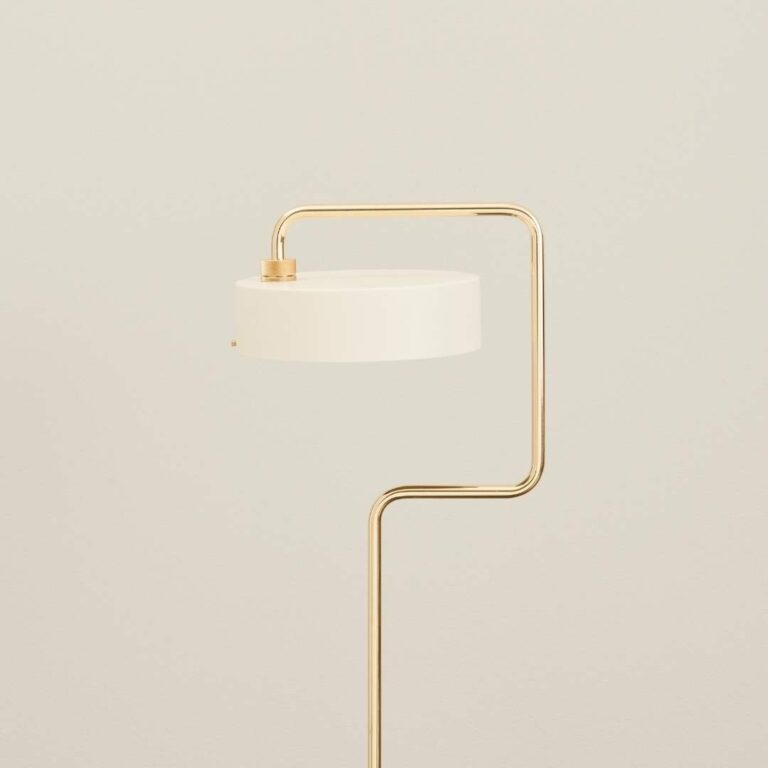 Made By Hand Petite Machine Oyster Hvid Gulvlampe