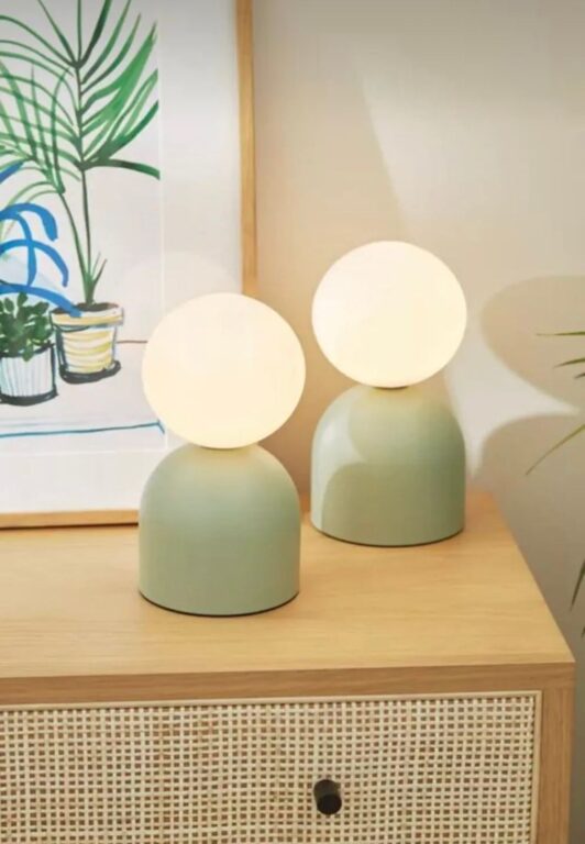 NORDVÄRK BRZ-340113 bordlampe - hvid glas og mint grøn metal