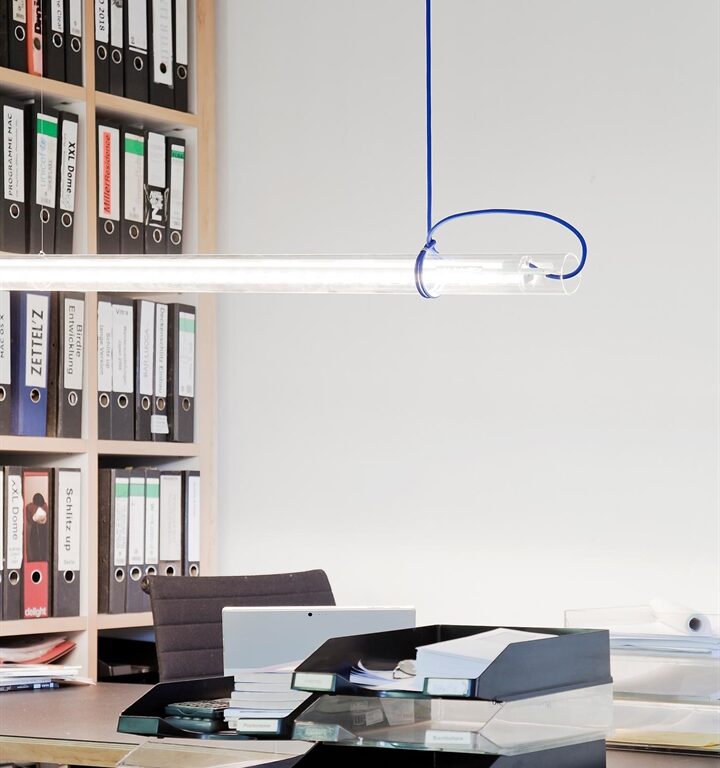 Tubular pendel m/blå ledning