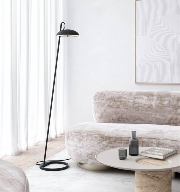 Design for the People Versale Sort Gulvlampe