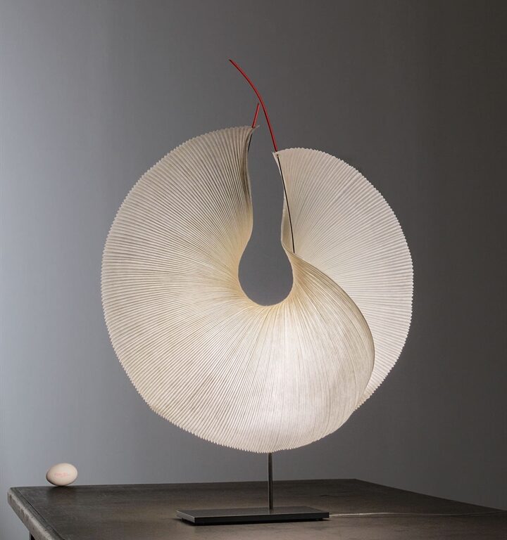 Yoruba Rose bordlampe